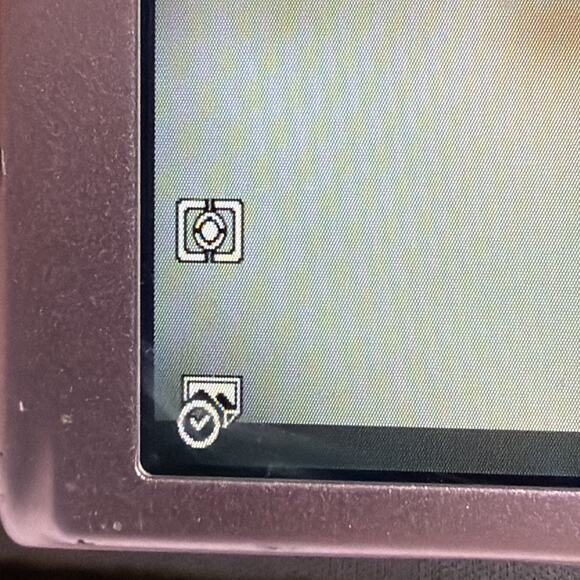 Canon PowerShot SD1100 IS 8MP Digital ELPH Pink w/ Battery & Charger - Picture 4 of 7